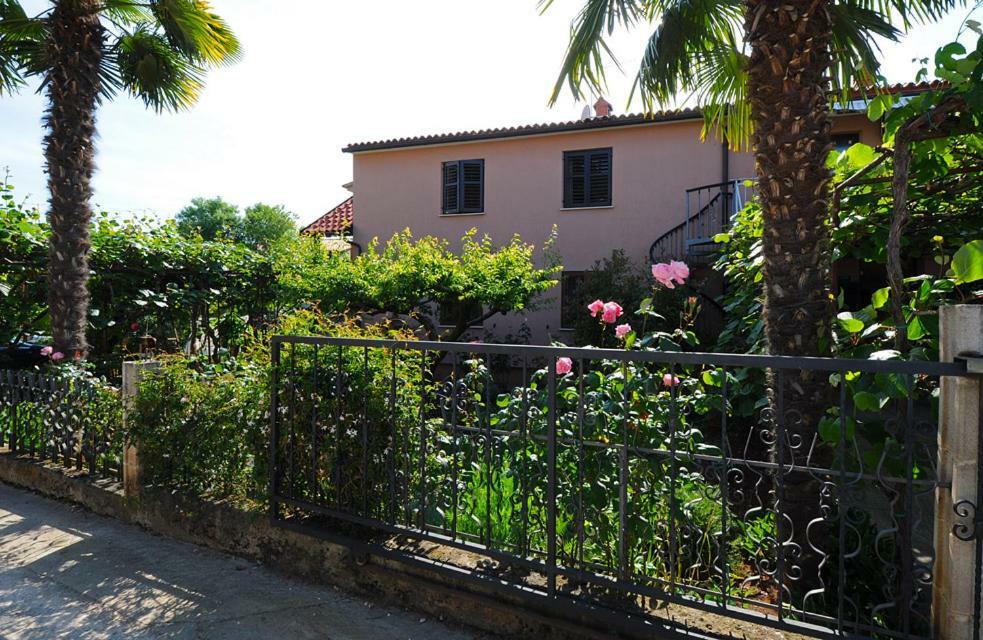 Casa Istriana Apartment Novigrad  Luaran gambar